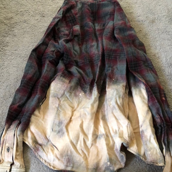 Flannel - Picture 4 of 4